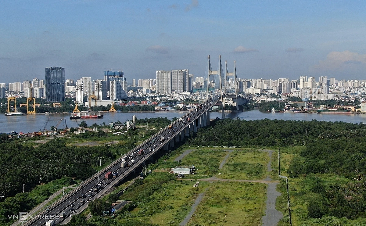 TP Hồ Chí Minh đề xuất mở rộng cầu Phú Mỹ lên ít nhất 8 làn